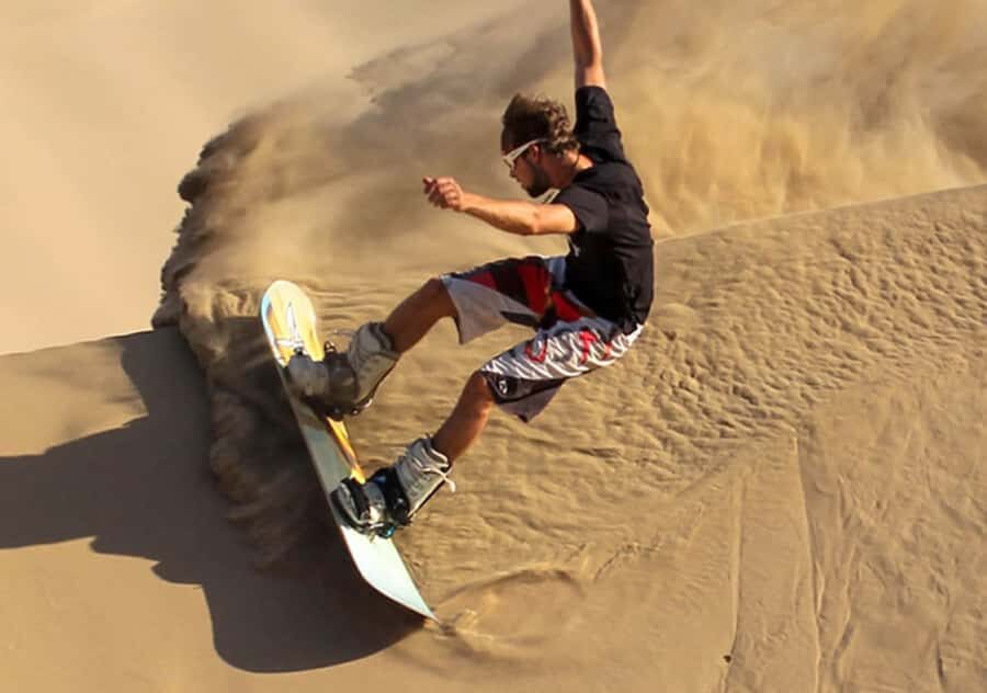 Pro Sanboarding or skiing in Huacachina from Lima - Day trip - Small group size: why it matters when the dunes are the clock