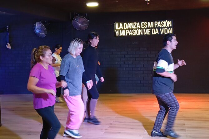 Salsa Dance Night Classes and Live Concert - Private classes (small group): better odds for English support
