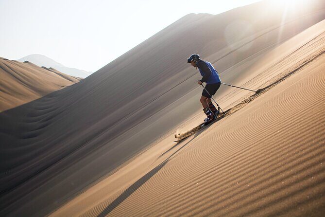 Skiing on sand and off road in Lima (National Park Lomas de Ancón) - Why sand skiing in Lomas de Ancón feels like a cheat code