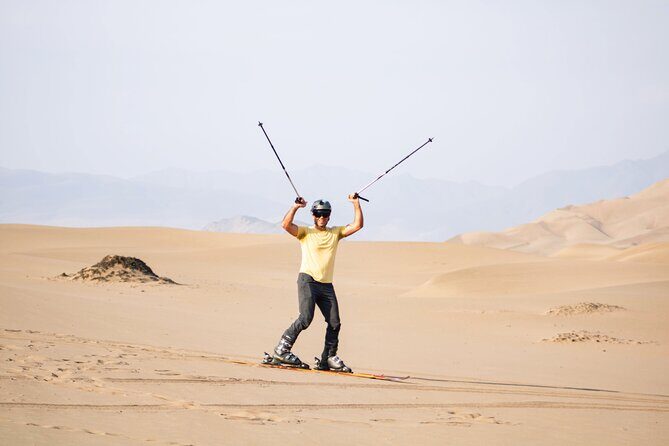 Skiing on sand and off road in Lima (National Park Lomas de Ancón) - Inside Lomas de Ancón: from bunny hills to longer dune runs
