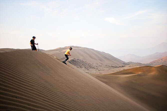 Skiing on sand and off road in Lima (National Park Lomas de Ancón) - The people factor: Aldo, Carlos, and a driver who reads dunes