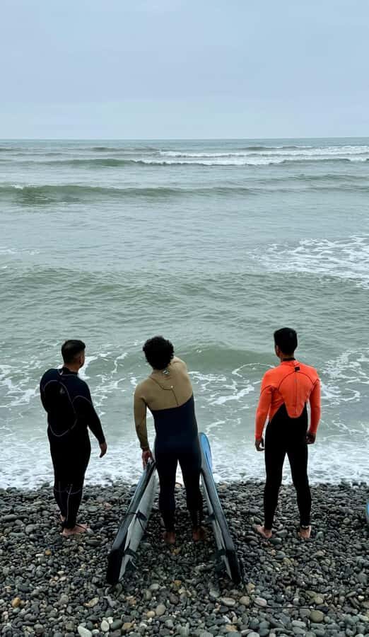 Surfing experience in Lima - New equipment and safety: less hassle, more learning