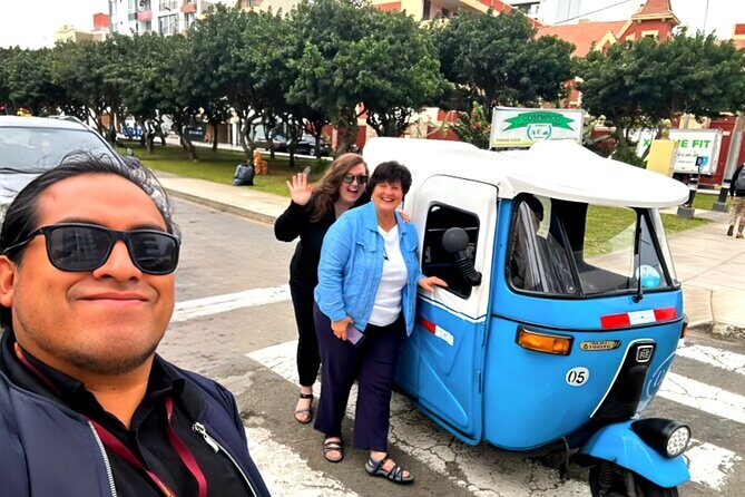 Tapas, Drinks & Tuktuks in The Lima Largest Non-Turisty Market - The tuk-tuk to San Miguel: quick ride, great Lima Bay views