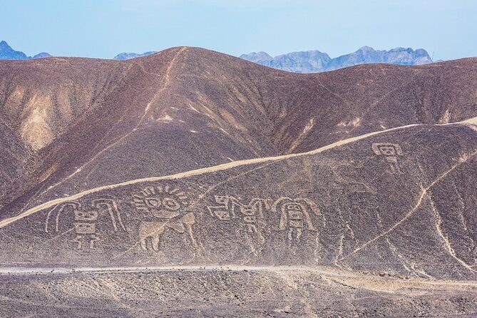 The Nazca Lines, Paracas & Huacachina Oasis (2D/1N) Private Trip - Islas Ballestas by speedboat: wildlife first, then the Candelabro