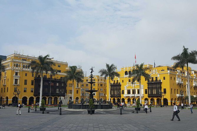 The Original Highlights of Lima - Private Half Day Tour - Morro Solar: The Overlook Lima Often Gives You Only Once