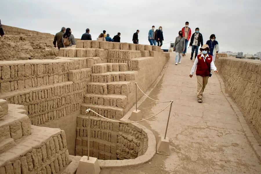 Tour Huaca Pucllana: Pyramids and Pre-Columbian Antiquity - Miraflores Pickup and the Fast Track to Huaca Pucllana