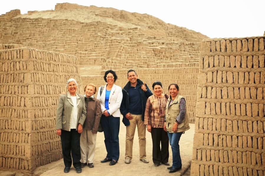 Tour Huaca Pucllana: Pyramids and Pre-Columbian Antiquity - Inside Huaca Pucllana: Pyramids, Pre-Inca Structures, and Engineering Clues