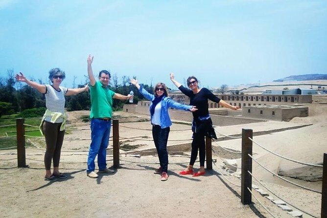 Tour Temple of the Great God Pachacamac - Iglesia La Ermita de Barranco and the municipal library stop