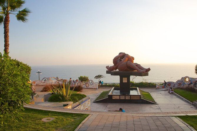 Tours of Lima from the Port of Callao - Jirón de la Unión: eleven blocks of old-town drama and details