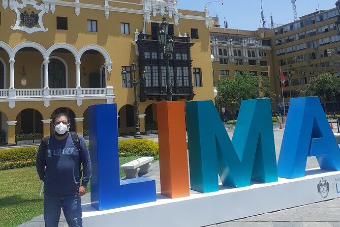 Visiting the Main Square of Lima! - Church focus: San Francisco and the Catacombs Museum