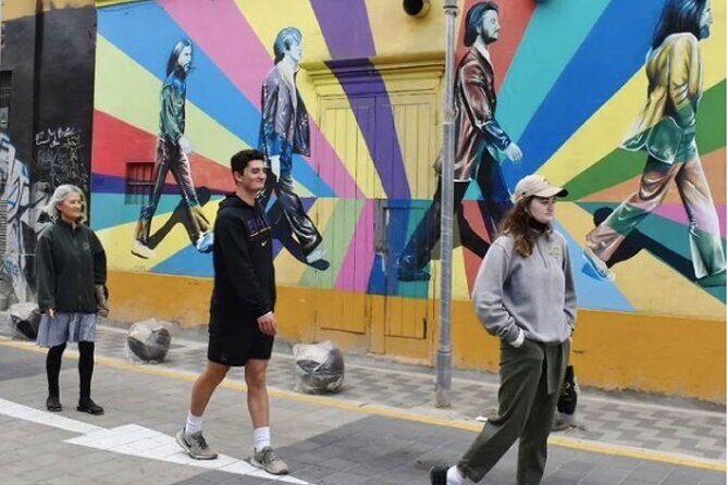 Walking Tour in the Barranco Lima - Dedalo Arte y Pintura: the art-store stop that feels like a souvenir without the tackiness